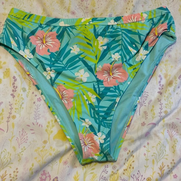 Floral Bikini set by Honolua Surf sz L - Picture 4 of 6